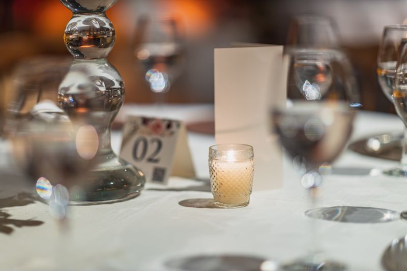 Cozy dining atmosphere at Jet's pizza restaurant